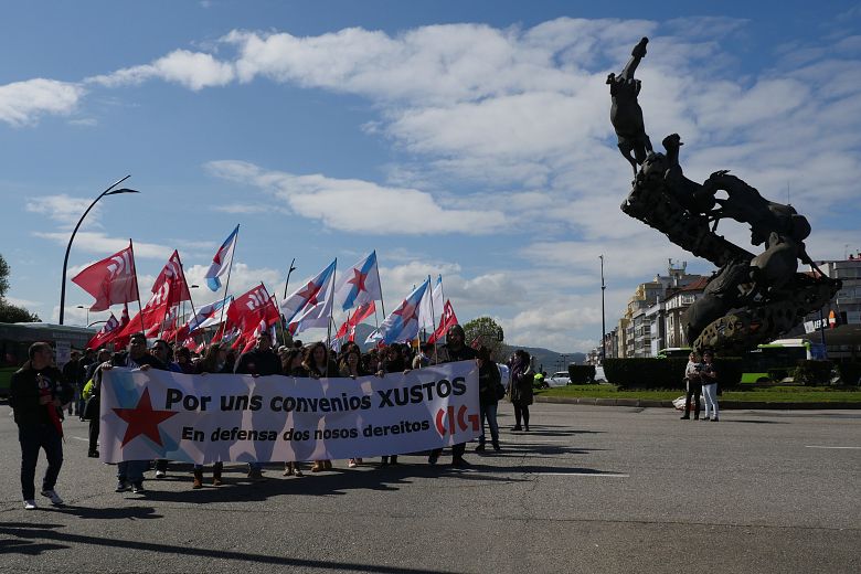 16-04-05 Folga Centros Chamadas Vigo 011.JPG